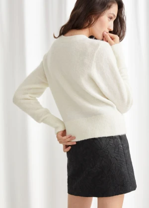 B1576 2021 Wholesale Custom Womens sweater long sleeve knitwear women Bee Button Alpaca Blend ladies cardigan sweater