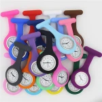 Custom logo 20 colors ready stock eco-friendly pin jewelry breast nurse watch for nurse