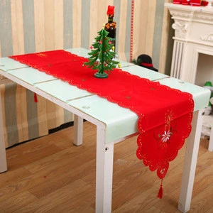 Custom Xmas Decoration Festival Red White 170*40mm Christmas Table Runner