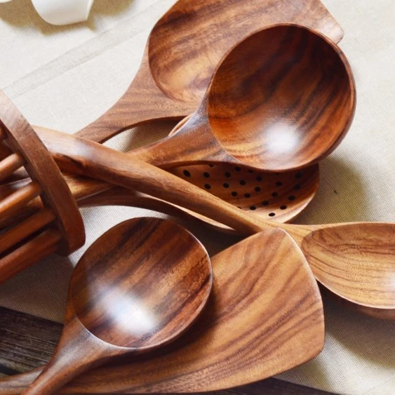 Eco-friendly kitchen use, biodegradable home use hot selling Reusable wooden bamboo kitchen utensil set/