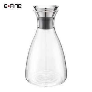 EFINE Heat Resistant Borosilicate Water Carafe Glass Fruit Tea Pitcher with Stainless Steel Flow Lid