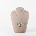 FANXI China Supplier Beige Leather Carving Bust Resin Pendant Display Mannequin  For Jewelry Shop Unique Necklace Displays