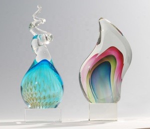 Good quality Europe feature fashion art glass sculpture