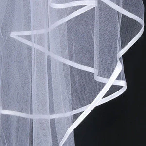 Hen Party Decoration Short Two Layers Wedding Veil White Bridal Tulle Veils Bachelorette Party Veiling with comb &amp; Wrapped Edge