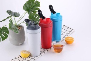Hot SellingProtein Powder Shakers Bottle Mixing Bottle Sports Fitness Kettle Protein Shaker Bottles for Protein Mixes