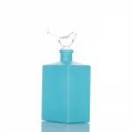 Large Capacity 500ml 17oz Flat Square Empty Blue Glass Spirit Bottle with Wooden Stopper