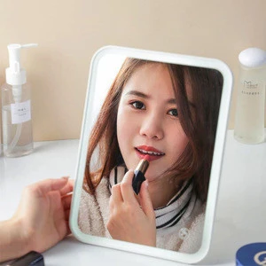 Suppliers Hanging Vanity Mirror with Lights Travel Magnifying Portable Led Makeup Mirror