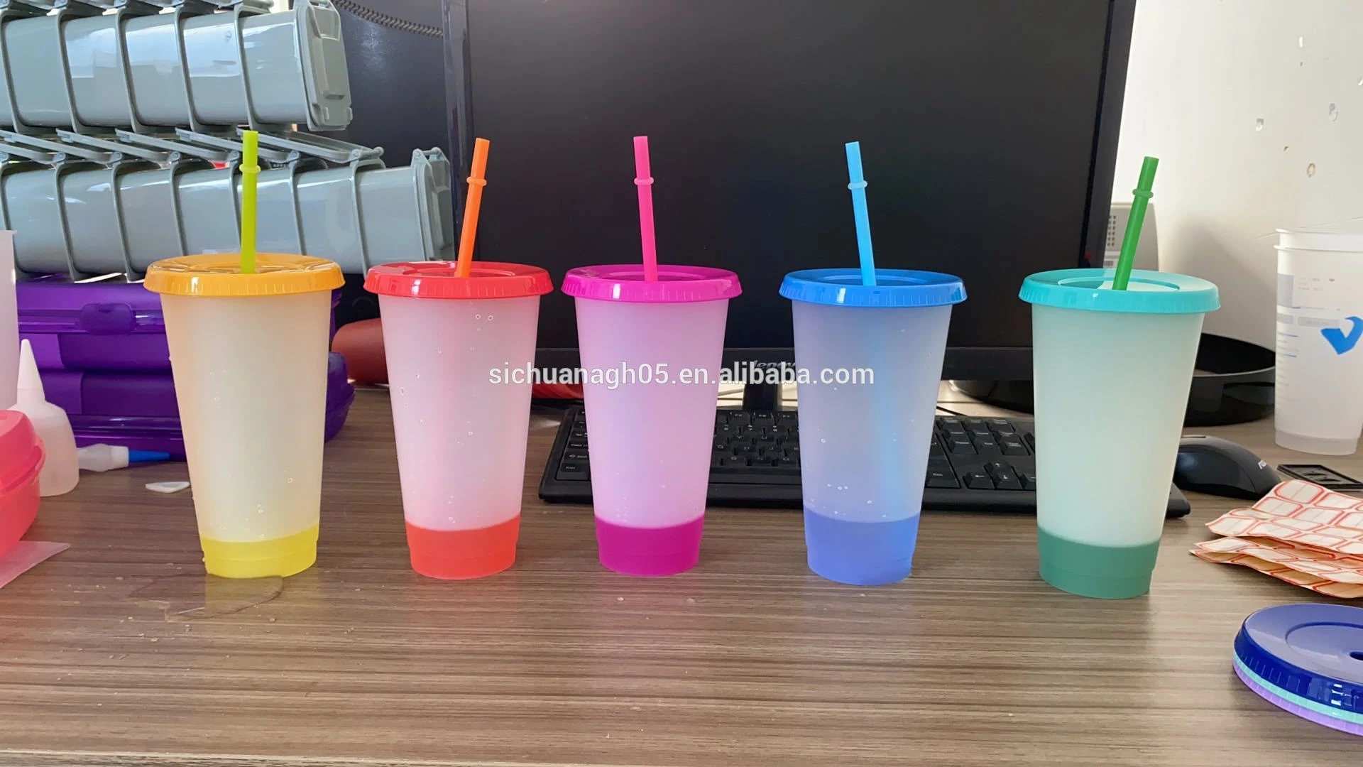 Wholesale Cheap Wedding Party Supply disposable Colorful Plastic Tumbler Cup Water Cup Juice Cup Custom Personalized