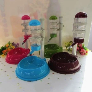Wholesale Pet Auto Drinking Water Bottle Portable Plastic Height Adjustable Dog Cat Water Drinker 400ml Bowls Feeders