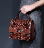 Women fashion messenger bags middle size low price china wholesale