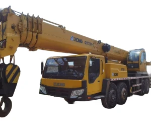 100% ready original China brand XCMG used 70ton xcmg crane good condition second hand cranes cheap for sale in Shanghai