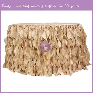 860 curly willow table skirt champagne