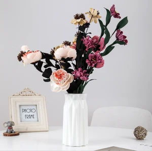 Colourful plastic vase for flower wholesale Plant Flower Pot for home hotel