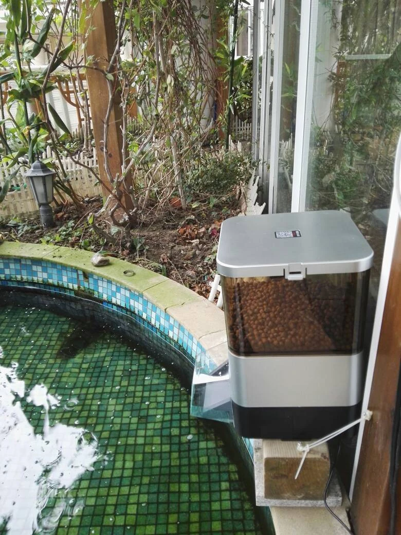 Excellent quality fish feeder automatic at pond top selling  automatic pet feeder food dispenser