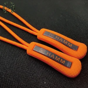 Factory Injection Plastic Hard PVC Zipper Puller Sliders for Clothing/Custom Zipper Pulls Logos