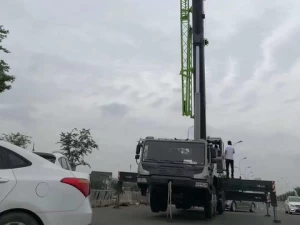 High Efficiency 25 Ton Truck Crane ZTC250H431 with Good Quality
