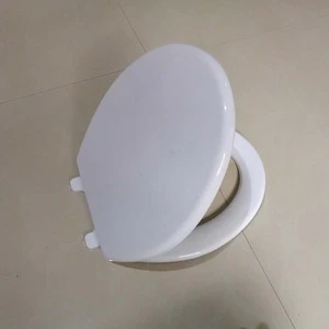 Round plastic toilet seat cover