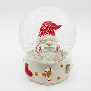 SGC121 Resin Christmas Santa Claus Water Globe Free Sample
