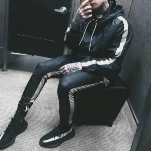 Streetwear Manufacturer Custom Nylon Softshell Windbreaker Tracksuit Men