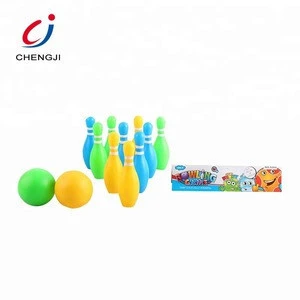 Wholesale sport toy plastic balls kids bowling play set with bowling pin