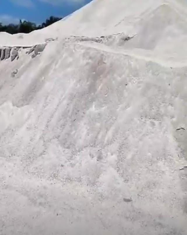 Buy Silica Sand from Oemara, Indonesia