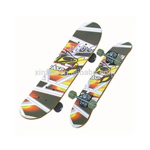 City Sports Street Games Skateboarder training Colorful Pattern Skateboard for Entertainment