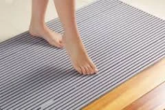 durable and Anti-slip plastic bath mat for entrance, SPA, pool, locker room etc. at reasonable prices