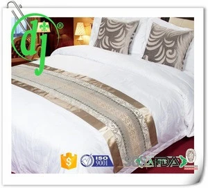 hotel brand bed sheet 100% cotton embroidery commercial bed linen /hollow fiber filled pillows