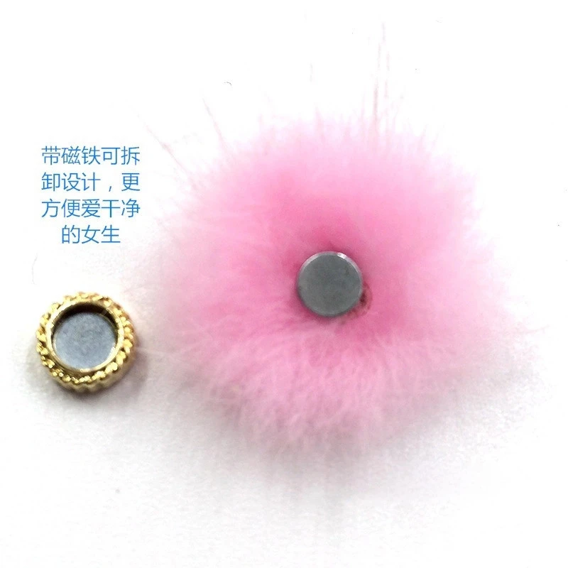 Latest Products 2020 Popular DIY faux fur pompom balls for nail art nail supply magnetic nail pom pom