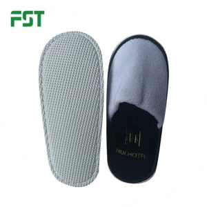OEM disposable hotel supply one time use make customized logo towel hotel slipper