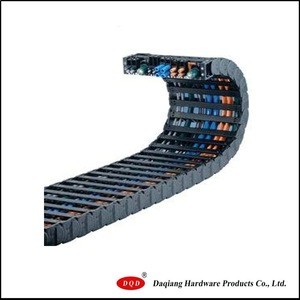 Plastic engineering drag chain