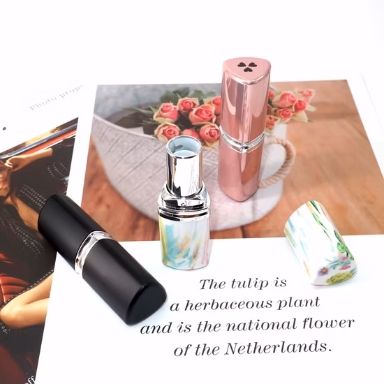 Eml Ls2470 Triangle Shape Shiny Black UV Coating Lipstick Empty Case Water Printing Cosmetics Packaging Lipstick Empty Container