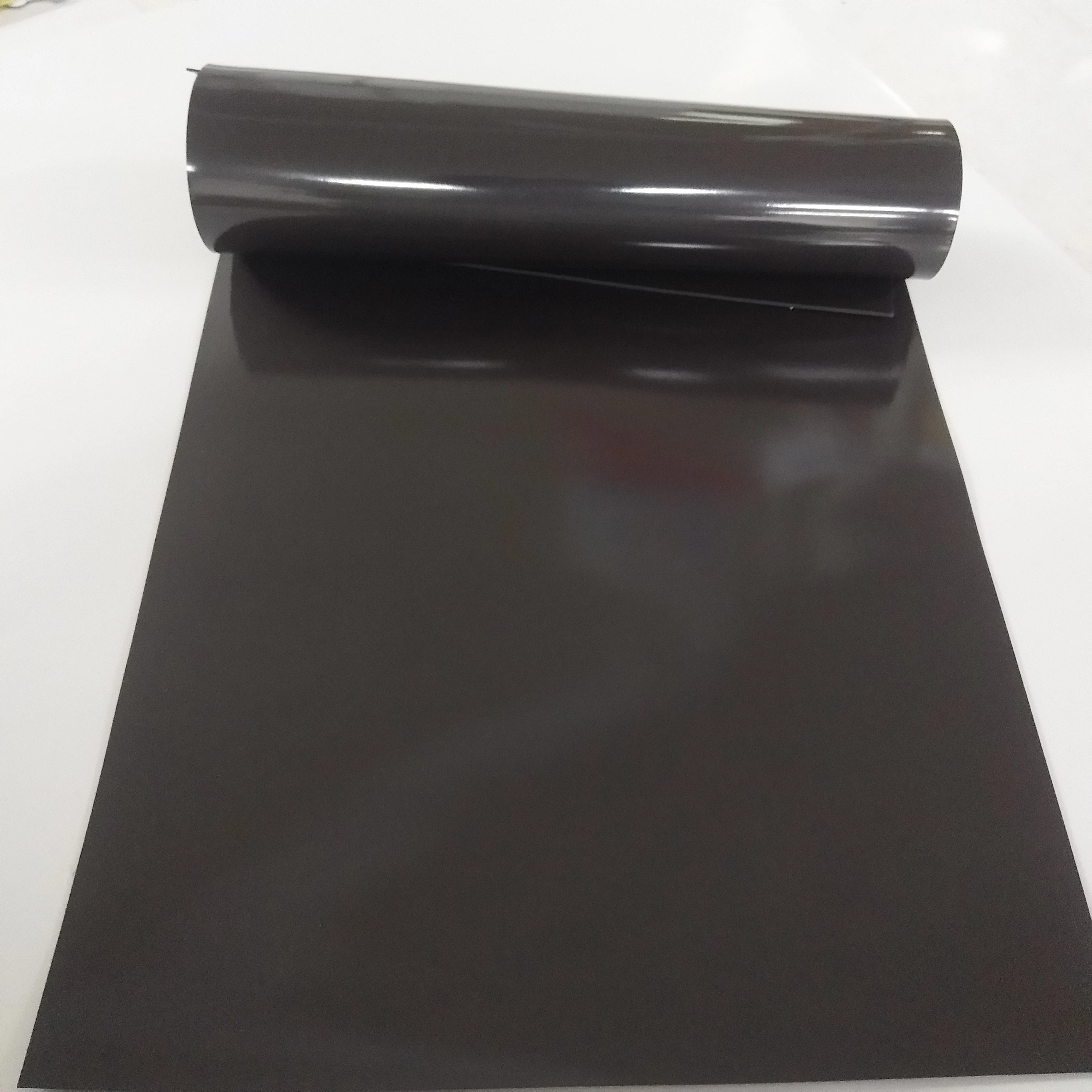 Strong sticky rubber magnet sheets or rolls for magnetic advertising magnetic photo paper magnetic sheets to make vehicle magnet
