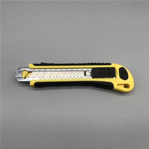 3pcs blades safety lock cutter auto lock knife cutter 18mm