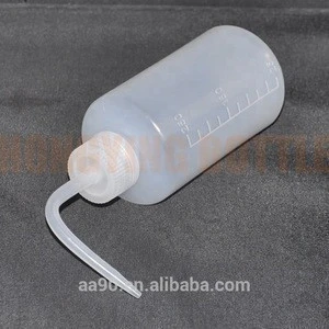 China Supplier graduated 250ml plastic wash bottle lab wash bottle