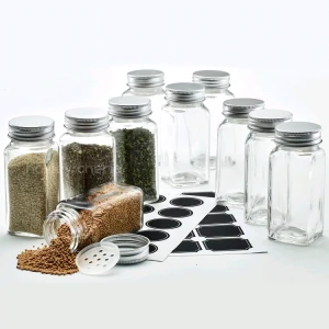DAILY 4 oz Square Spice Bottles spice containers with plastic shakers