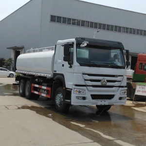 Fairly Used Howo 6x4 Water Tanker Truck/26m3 Fuel Tanker Truck For Africa