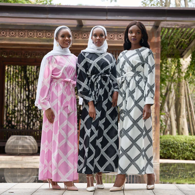 HJ AMD28 Wholesale Checkered Cuffs Islamic Clothing Dubai Muslim Dresses Long Sleeves Closed Abaya