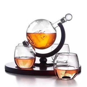 Hot Selling Etched Whiskey Decanter Globe Set with Round Shape Wooden Base / Whiskey Decanter / Whiskey Decanter Set