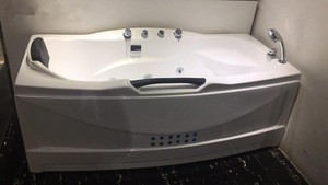 JOYEE acrylic massage bath tub with PU pillow and handrail
