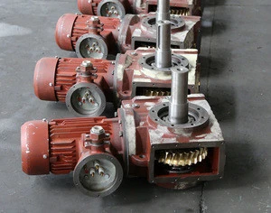 OEM service high strength cast iron housing worm gearbox gear