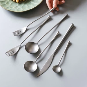 Retro Distressed 304 Stainless Steel Western Cutlery Set Silver Fork Spoon Restaurant Tableware