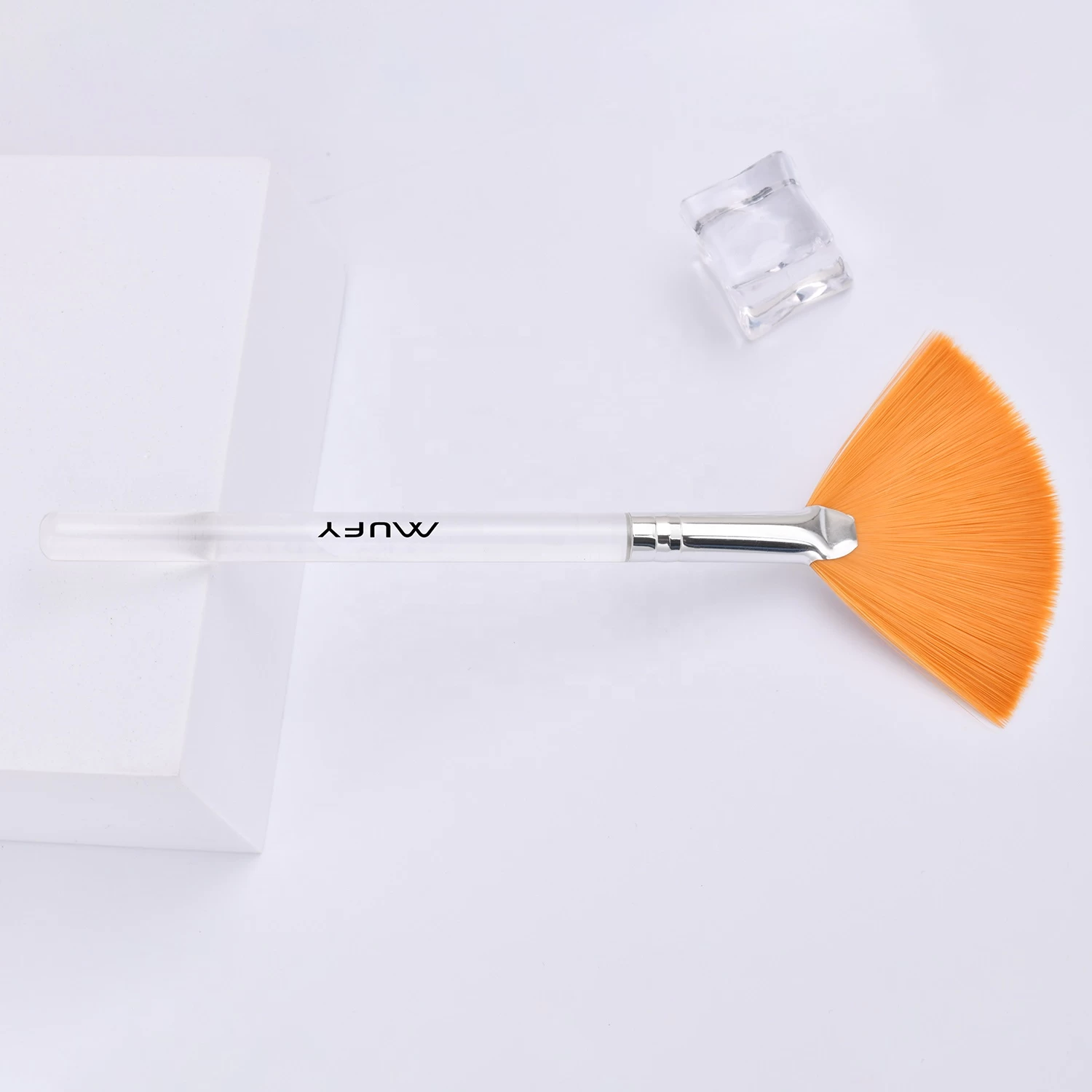 Vegan Synthetic Facial Fan Brushes Single Makeup Brush Fan Cleaning Brush