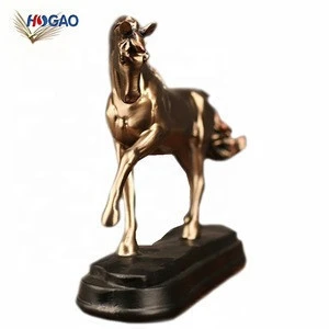 Wholesale creative fashion home decoration best selling products animal souvenir polyresin figurine resin horse statue