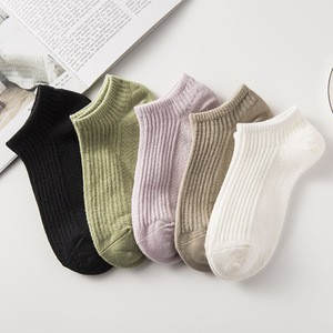 YD01Fashion Custom Design Women  Warm Colorful Knitted Socks Crew Socks Knitting