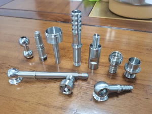 Stainless steel CNC turn-milling compound machining custom parts