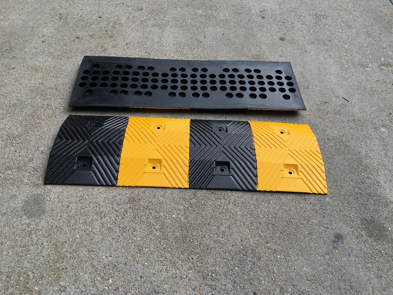 1000MM Driveway Wire Rubber Road Speed Bumps