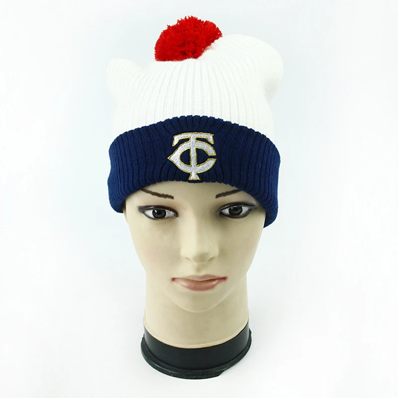 Custom 3D Embroidery Logo on Cuff Winter Knitting Jacquard Logo Beanie Cap with Pompom for Women