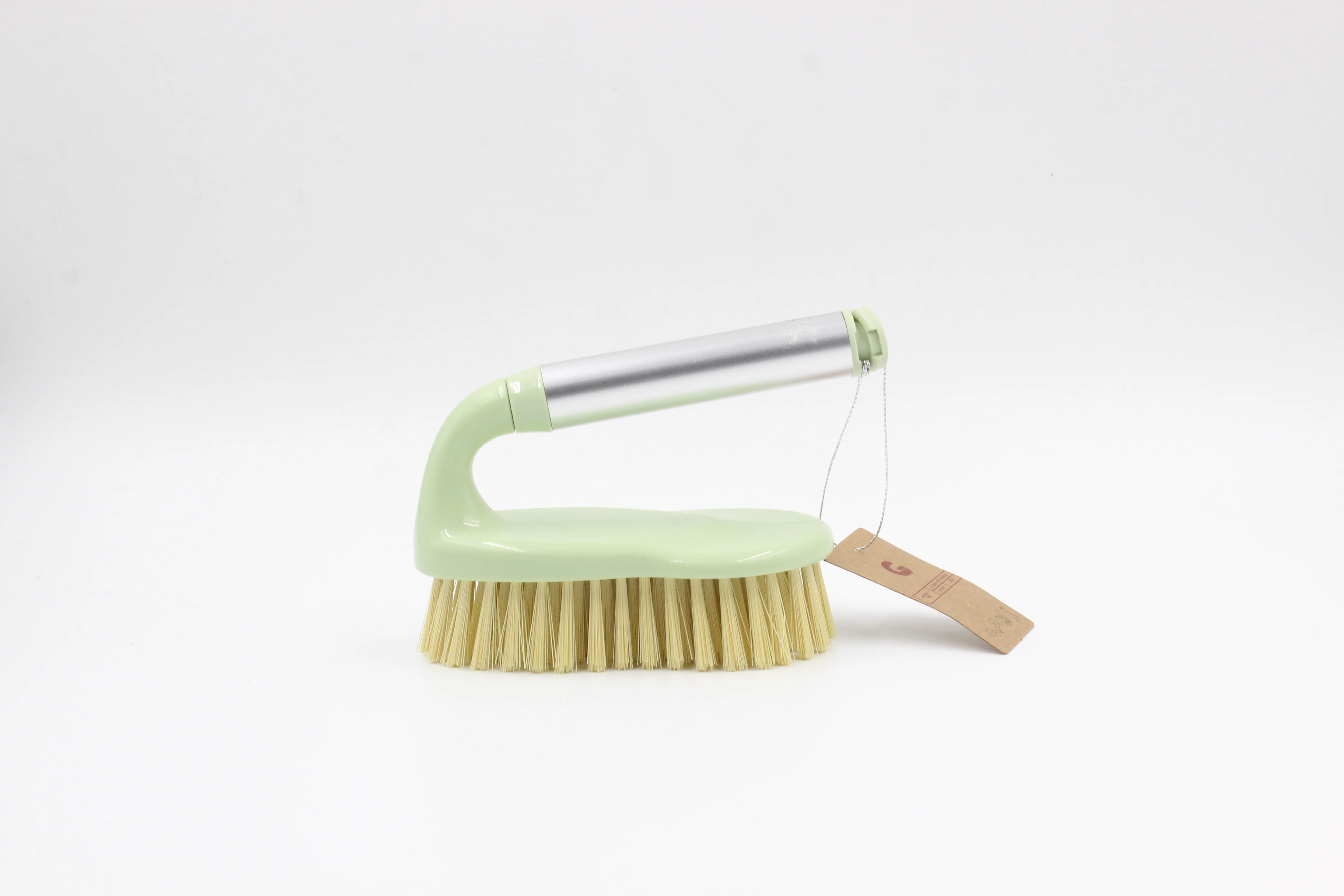 Easy hanging dish pot pan scrubbing flexible dense bamboo hair cleaning brush with aluminum handle