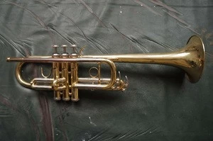 Good quality Gold lacquer C Key Trumpet (ETR-60)